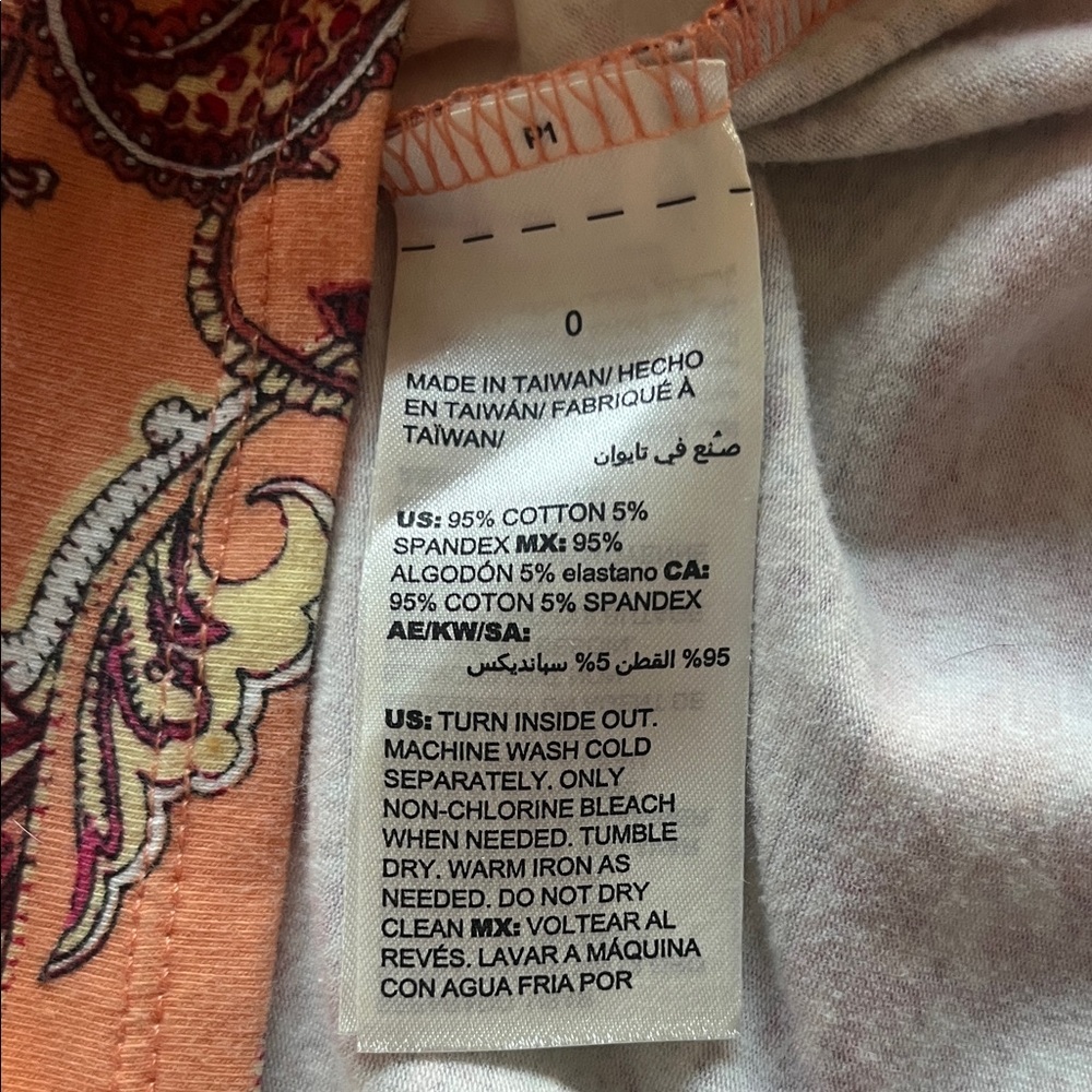 Chico's Vibrant Red and Orange Boho Patchwork Top Tunic Sz 0 - Picture 9 of 12